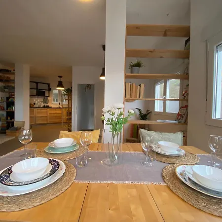 Nueve Pies Surf House Апартаменты *