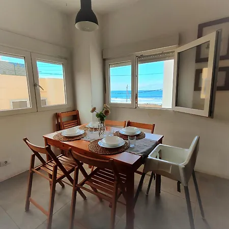 Nueve Pies Surf Casita *