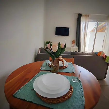Апартаменты Nueve Pies Surf House Лас-Пальмас-де-Гран-Канария