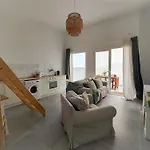 公寓 Nueve Pies Surf Casita *
