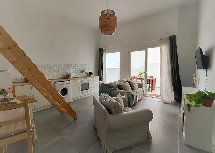 公寓 Nueve Pies Surf Casita *